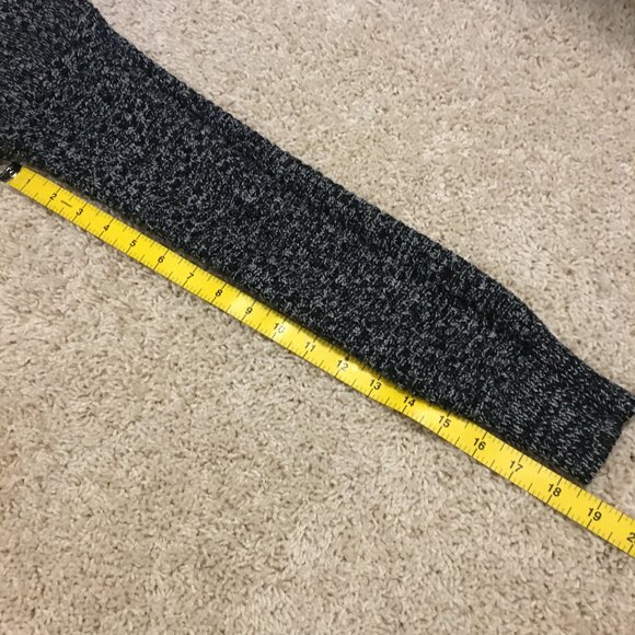 Dex Salt and Pepper Cozy Fringed Sweater - Picture 14 of 15